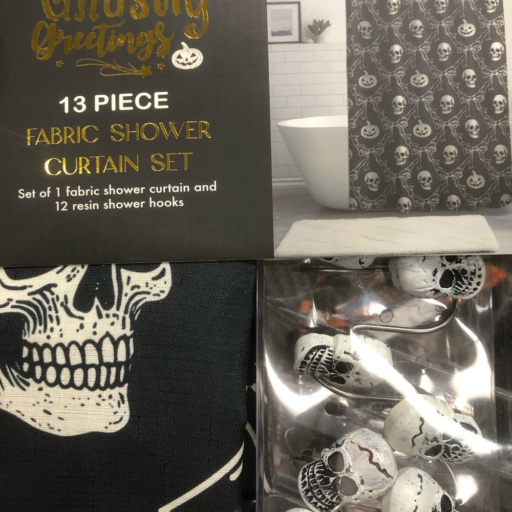 👻  Skull & Pumpkin Fabric Shower Curtain Set w/ skull shower hooks